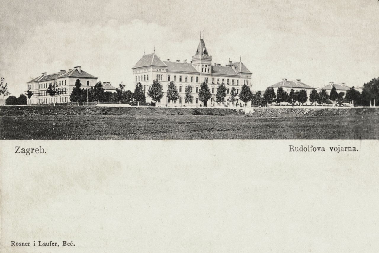 Rudolfova vojarna, Kolodvorska ulica (današnja ulica Republike Austrije), oko 1905. godine B